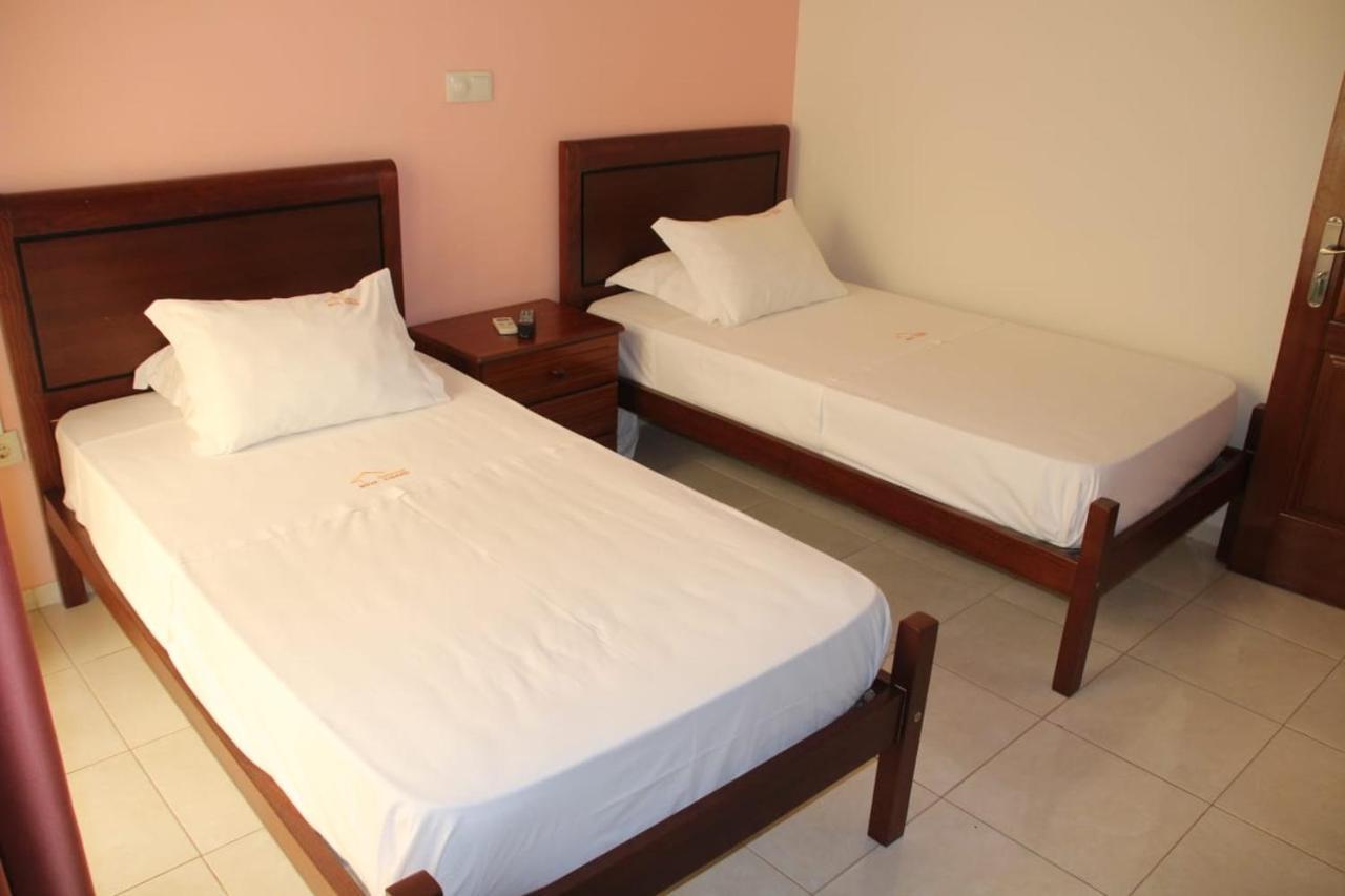 Restaurante Residencial Nova Cidade Porto Novo Esterno foto